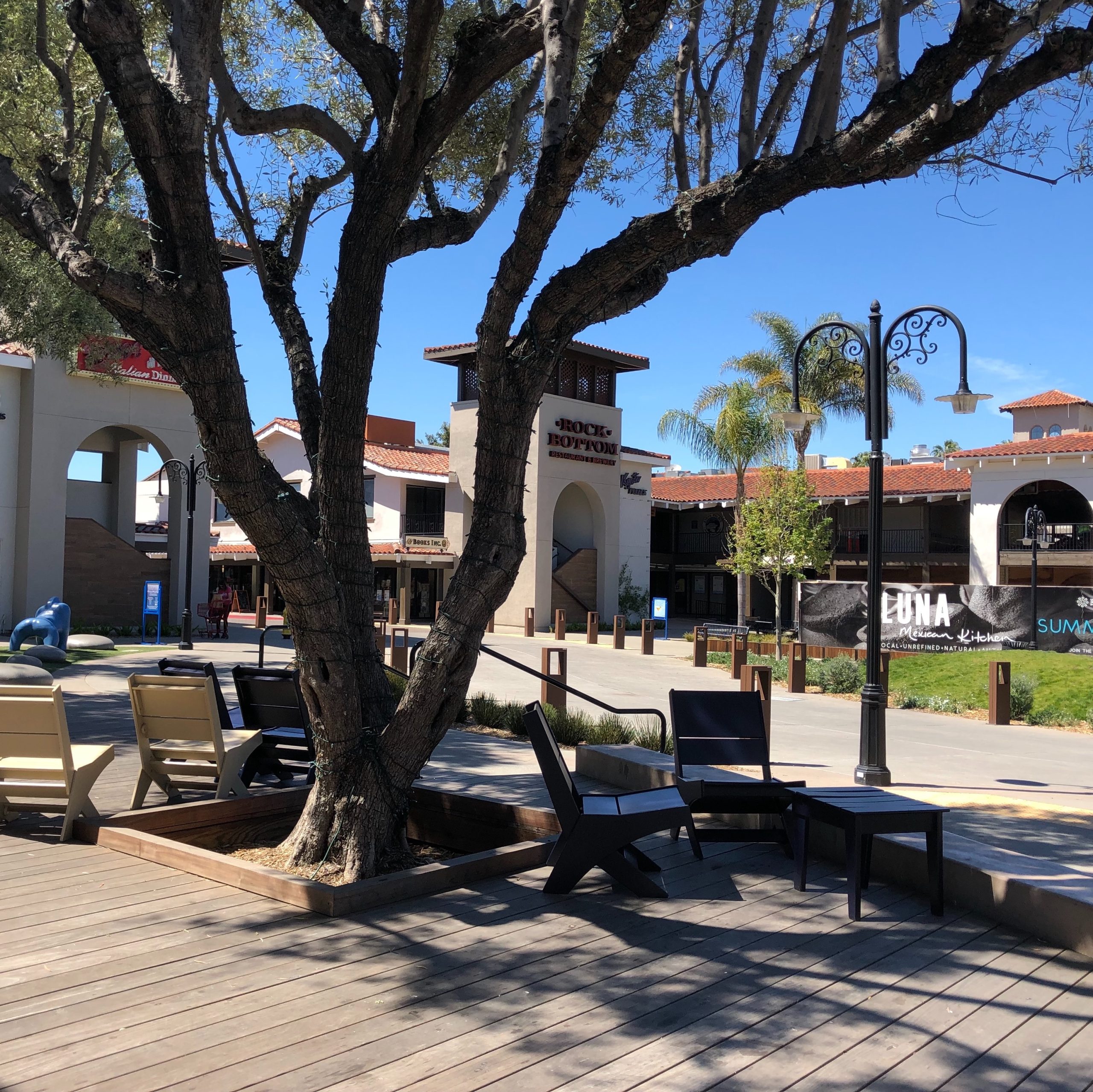 Restaurants at on sale the pruneyard