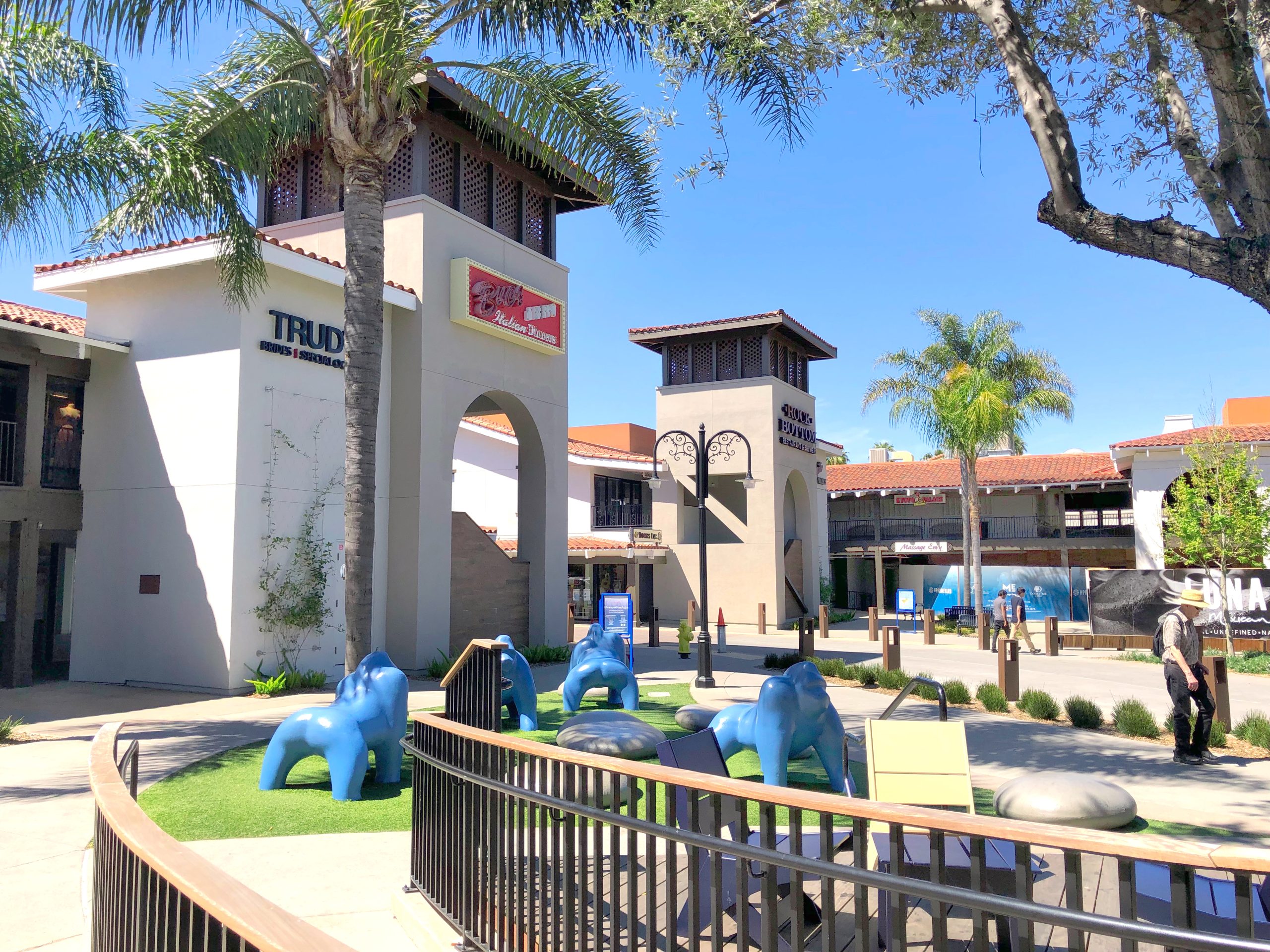 Restaurants at on sale the pruneyard