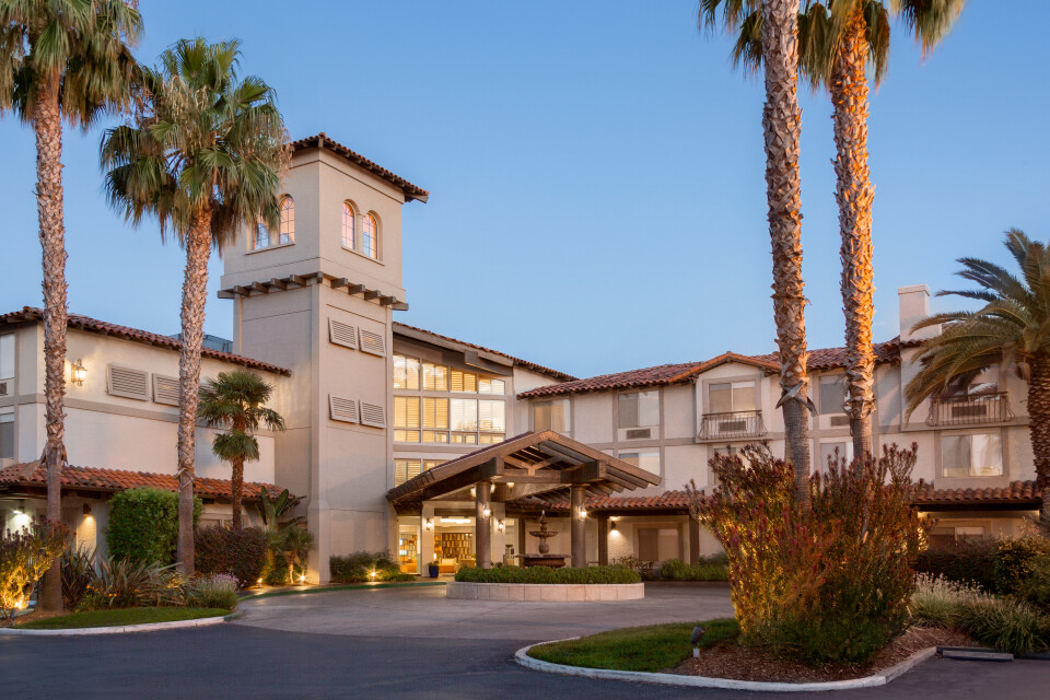 Doubletree by Hilton entrance