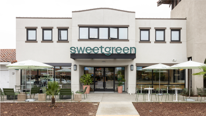 exterior sweetgreen at The Pruneyard